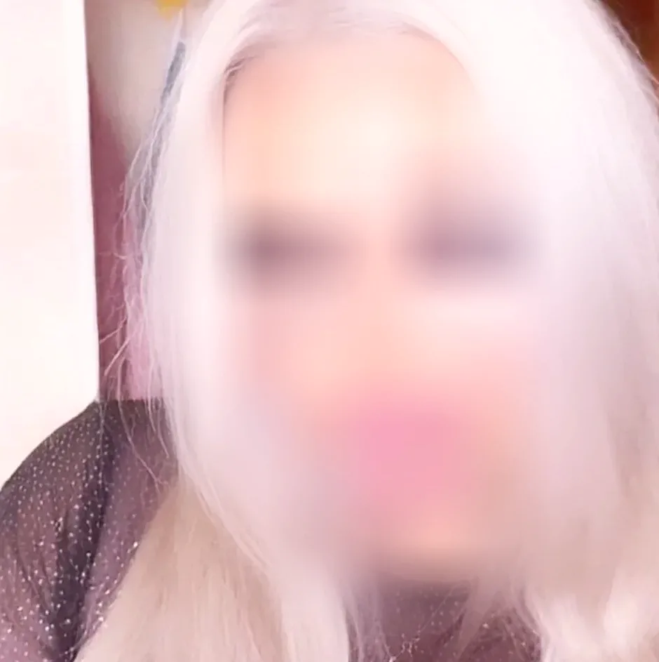 Anniina, 26
